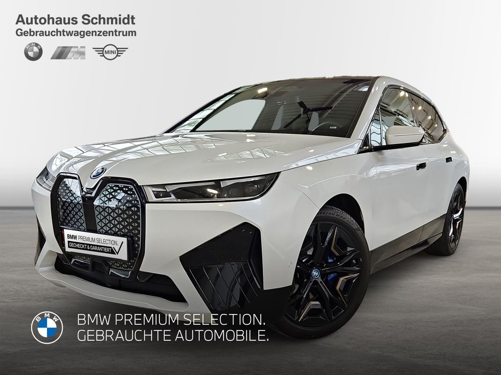 BMW iX