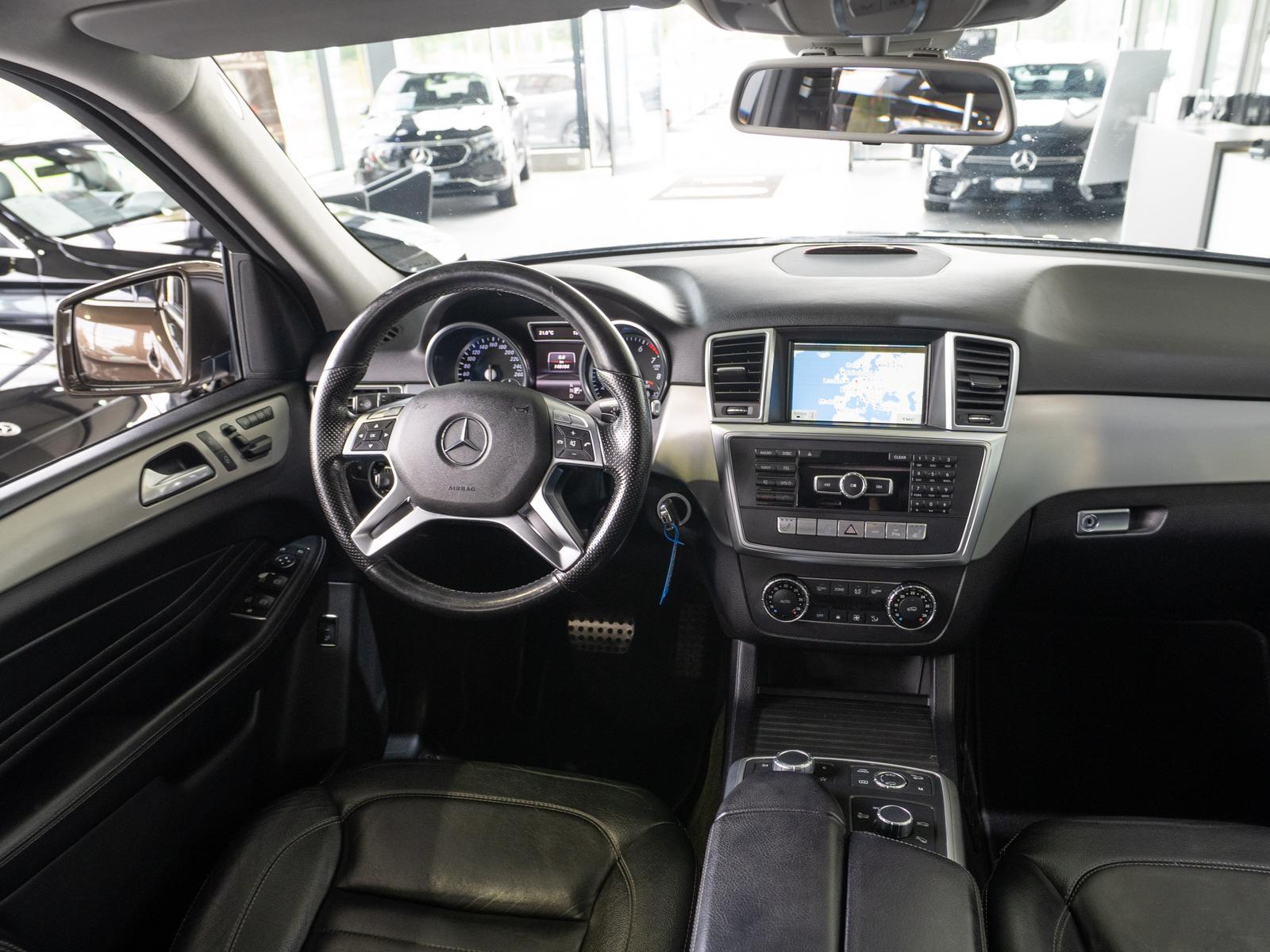Mercedes-Benz ML 350 4 Matic *AHK*R-KAMERA*MEMORY*LEDER*