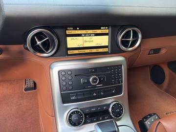 صورة مصغرة 18 لـ 2011 Mercedes-BENZ SLS AMG