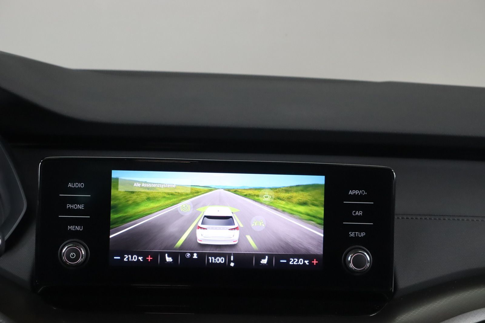 Fahrzeugabbildung SKODA Octavia Combi 1.5 TSI * RFK * LED * Keyless