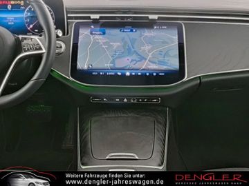 Mercedes E 200 - 3