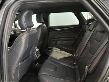 Fotografie des Ford Mondeo Turnier 2.0 EcoBlue ST-Line