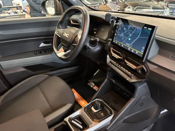 MYAUTOCENTER – Gebraucht- und Jahreswagen mit Werkstattservice in Pfaffenhofen Dacia Duster III Hybrid 140Extreme *KLIMA*KAM*NAVI*ACC