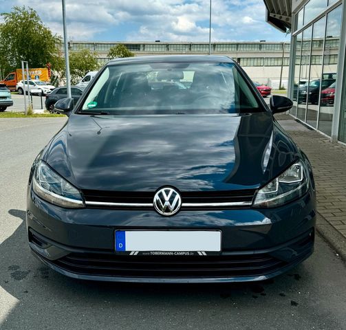 Volkswagen Golf VII Lim.Trendline /Tempomat/Navi/BT!