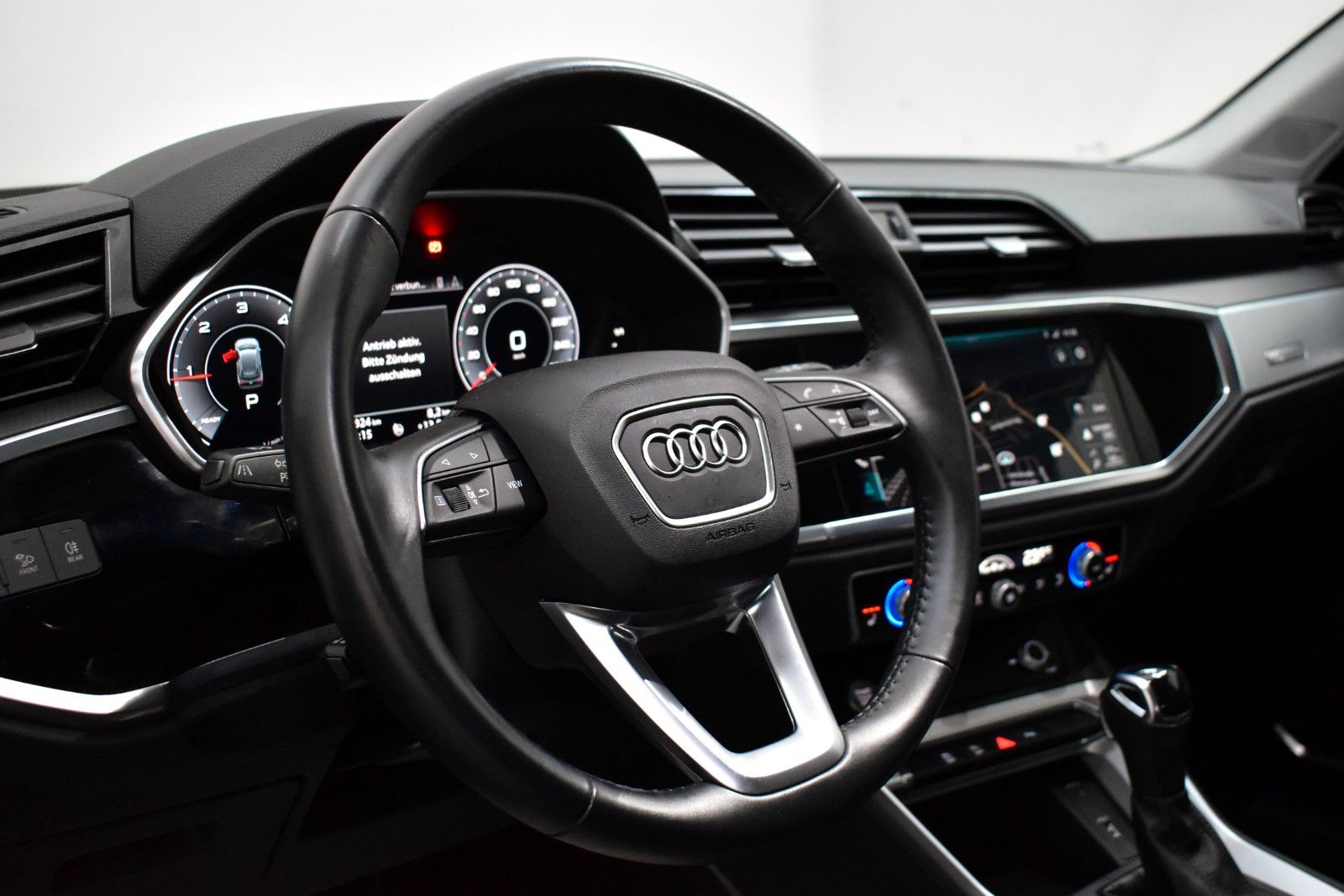 Fahrzeugabbildung Audi Q3 35 TDI advanced,Leder,Navi,Kamera,CarPlay,B&O