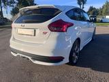 Ford Focus ST Leder-Exklusiv+Xenon+Recaro+PDC+BLIS+LM - Ford Focus: X