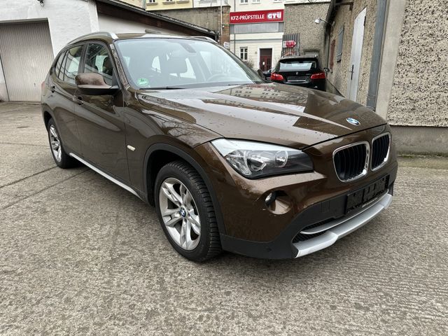 BMW X1 sDrive 20d X Line Panorama Glasdach