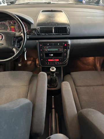 Seat Alhambra Sport *Klima*SHZ*Xenon*AHK*Freisprech*