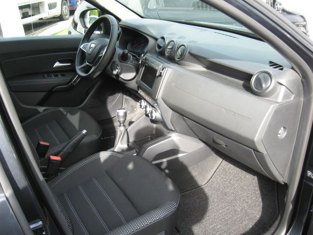 Fahrzeugabbildung Dacia Duster Anniversery TCe130 Navi Kamera SHZ