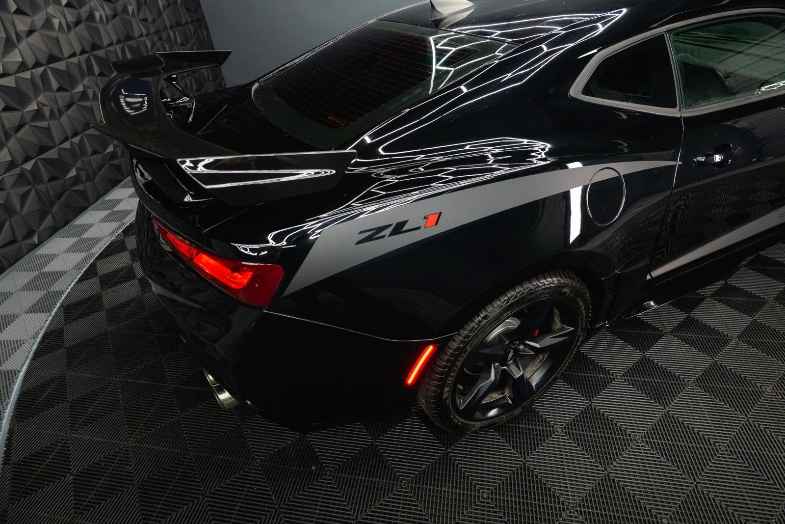 Fahrzeugabbildung Chevrolet Camaro 3.6 V6 Coupe ZL1 Performance *Spoiler*LED