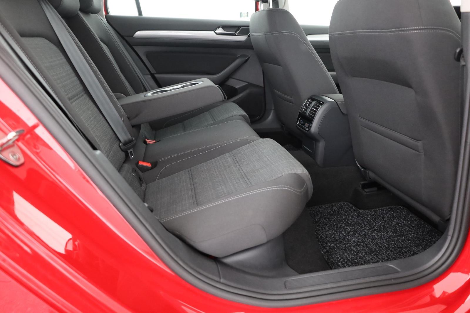 Volkswagen Passat 2.0 TDI DSG Business LED Navi ACC, миниатюра 19