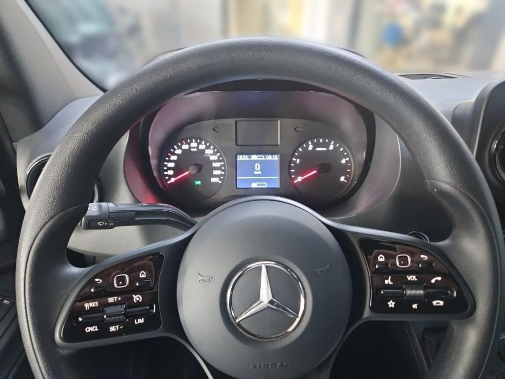 Fahrzeugabbildung Mercedes-Benz Sprinter 317 Kasten L2H2 360°Schwingsitz SHZ EDW