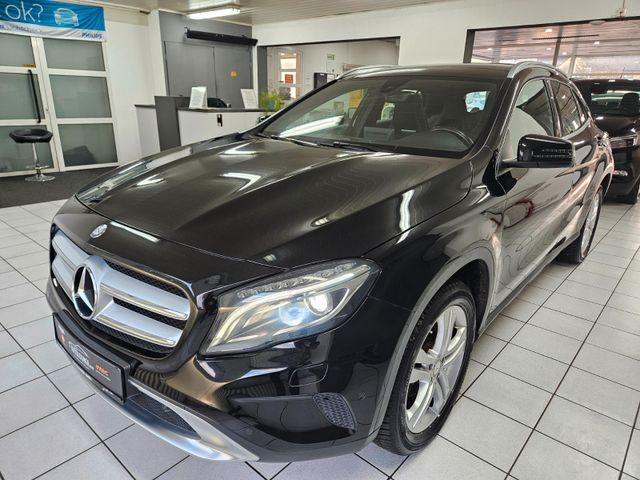 Mercedes-Benz GLA 200 Score AUT.*tLEDER*SHZ*PANO*NAVI*CAM*PDC*