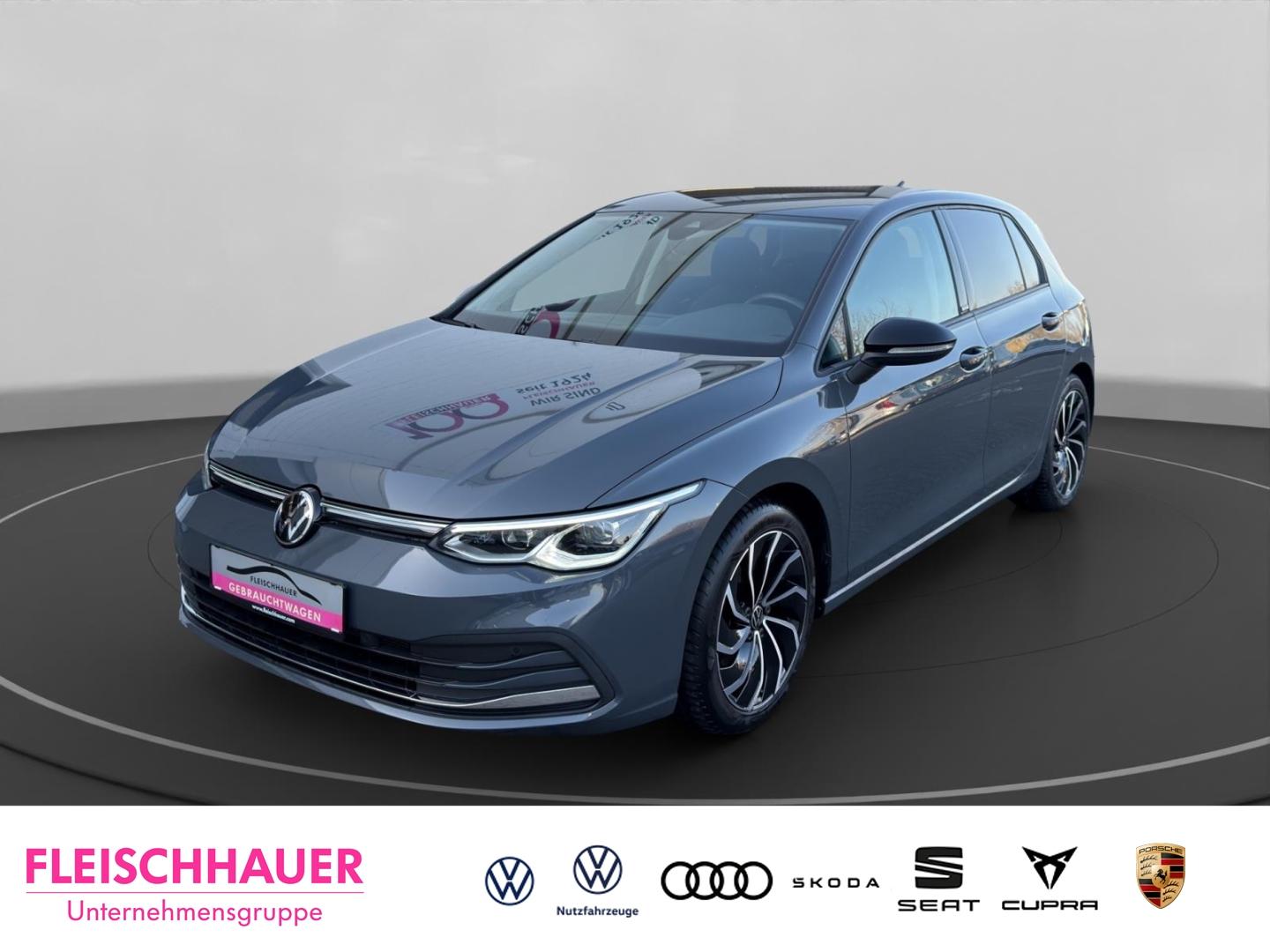 Volkswagen Golf VIII Active 1,5 TSI LED+AHK+RK+CarPlay+PDC-