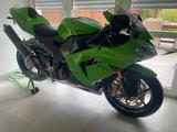Kawasaki ZX10R Neuzustand 5500 km 1 Hand - 2004 ZX10R