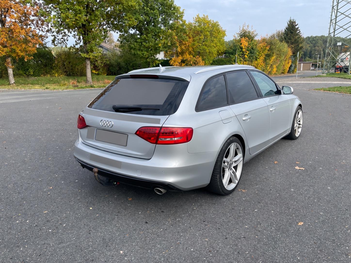 Audi A4 2011 — photo 5