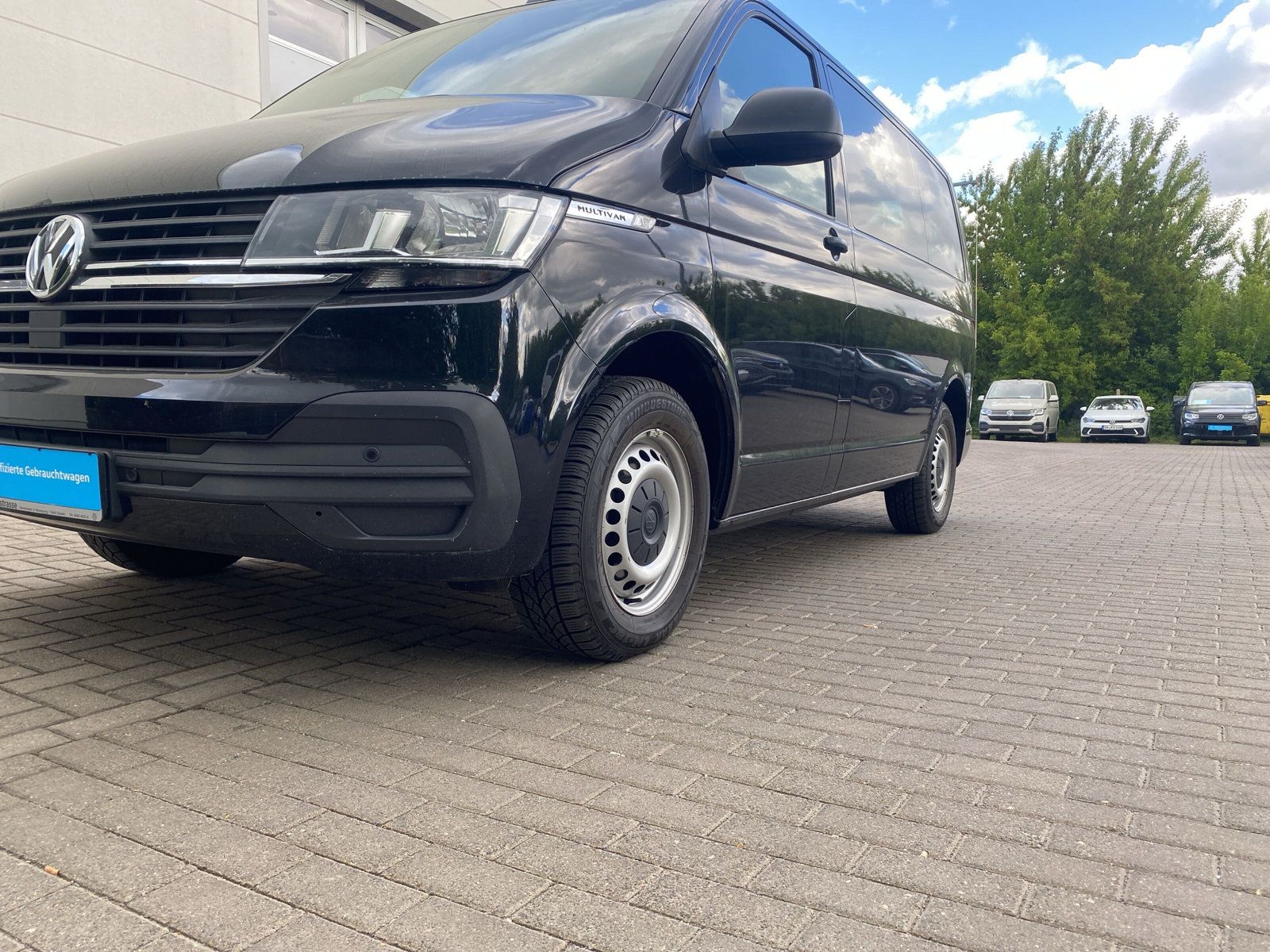 Fahrzeugabbildung Volkswagen T6 Multivan T6.1 2.0 TDI Trendline AHK