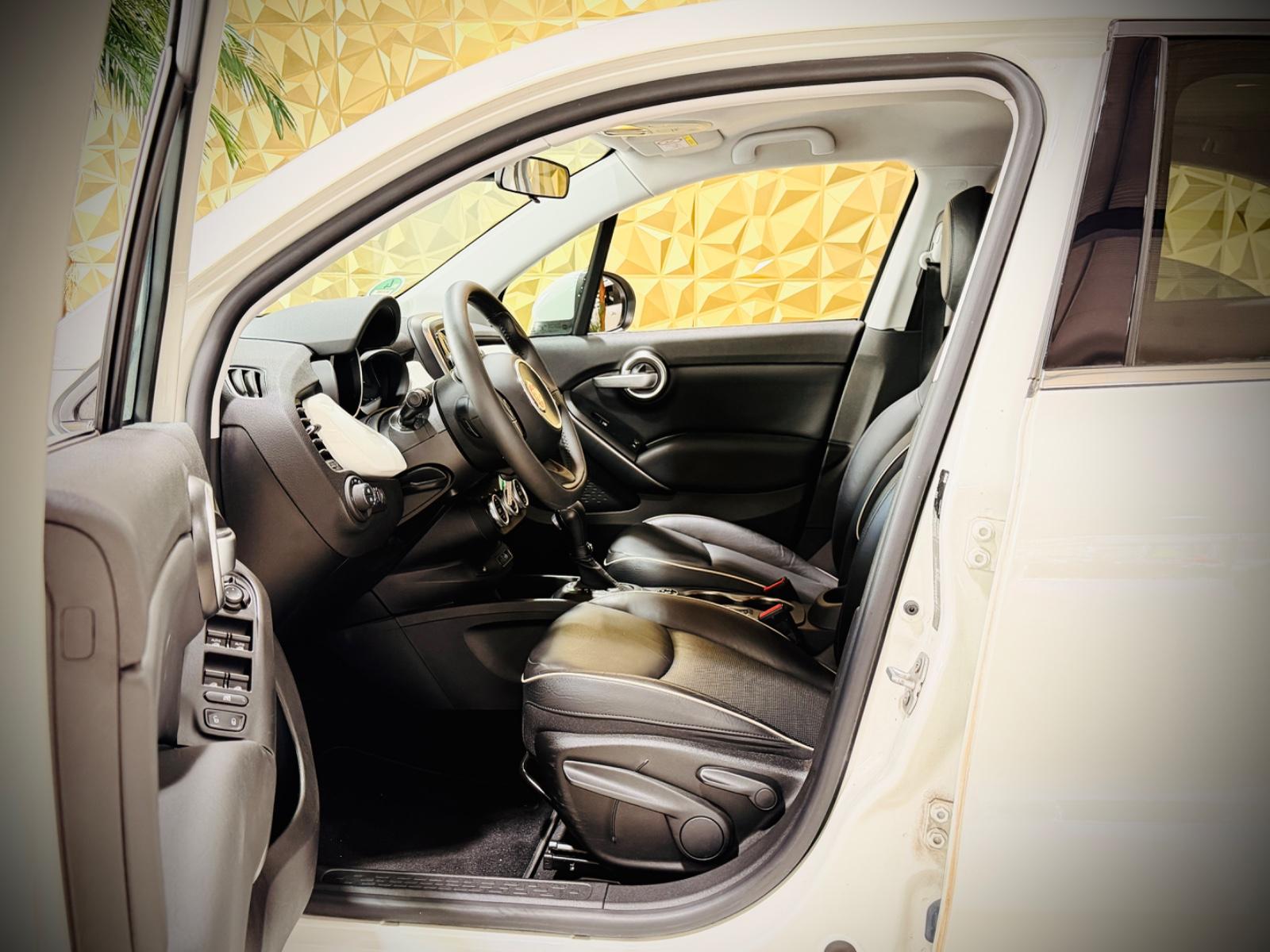 Fiat 500X Lounge |XENON|NAVI|LEDER|1.HAND|PDC