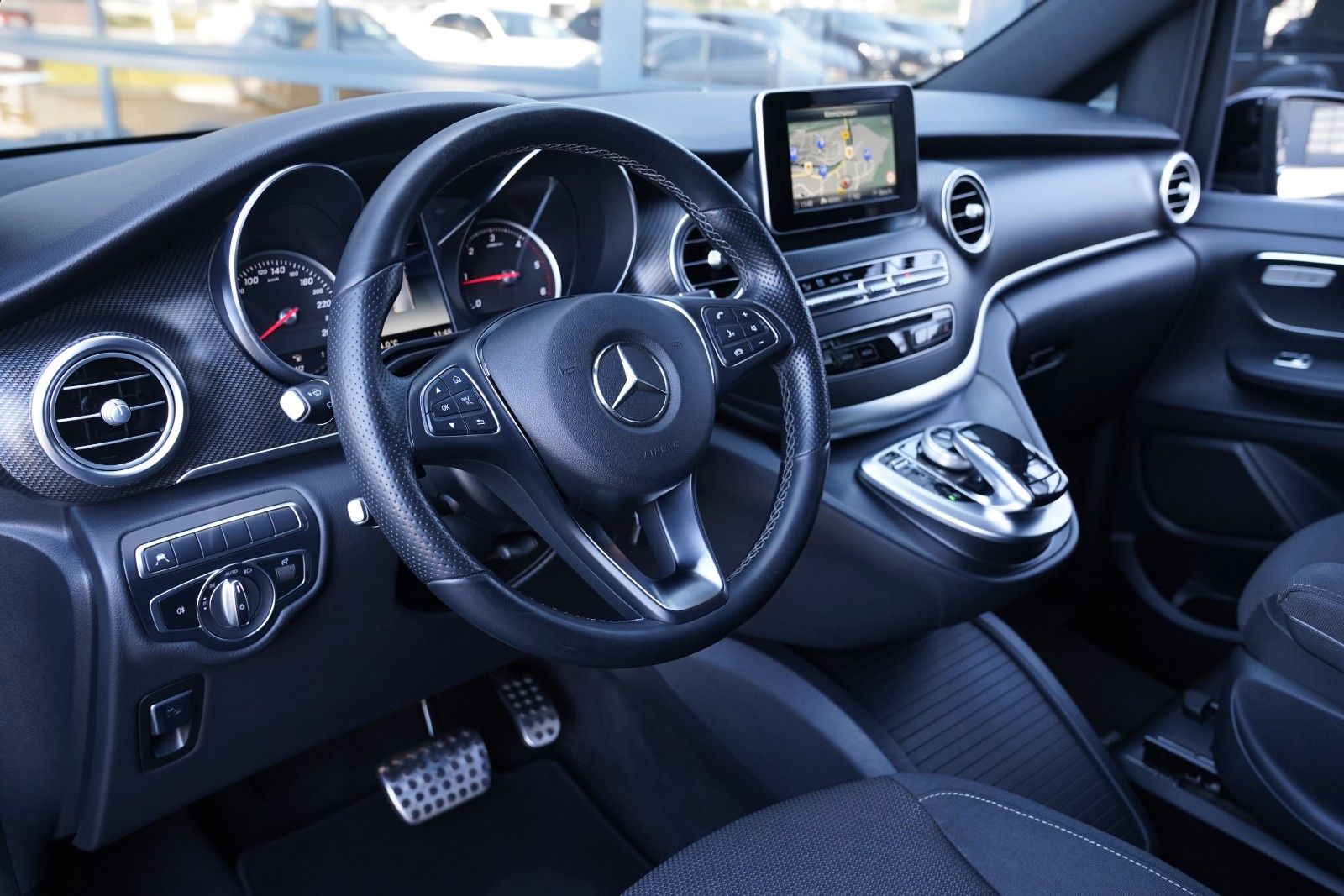 Mercedes-Benz V 250d EDITION AMG Extralang Navi-LED-RFK-AHK foto 11