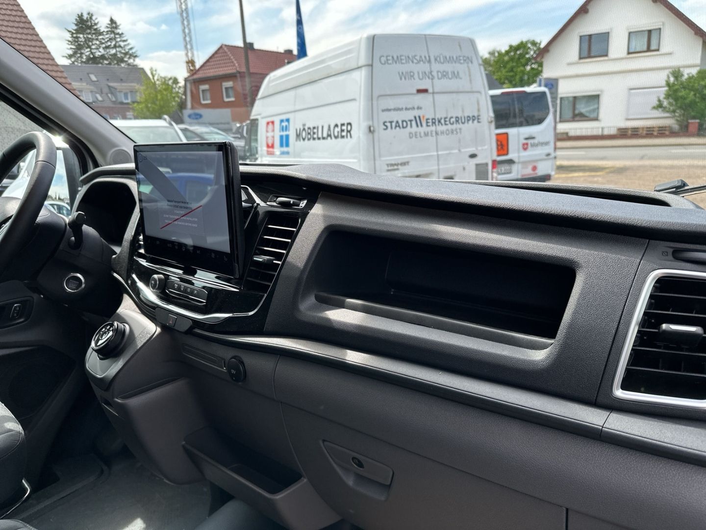 Fahrzeugabbildung Ford Transit Kasten E 350 L3 Trend Elektromotor Navi