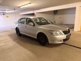 Skoda Octavia 1.6 TDI Family Family - Skoda Octavia aus 2012 mit Diesel-Antrieb: Limousine