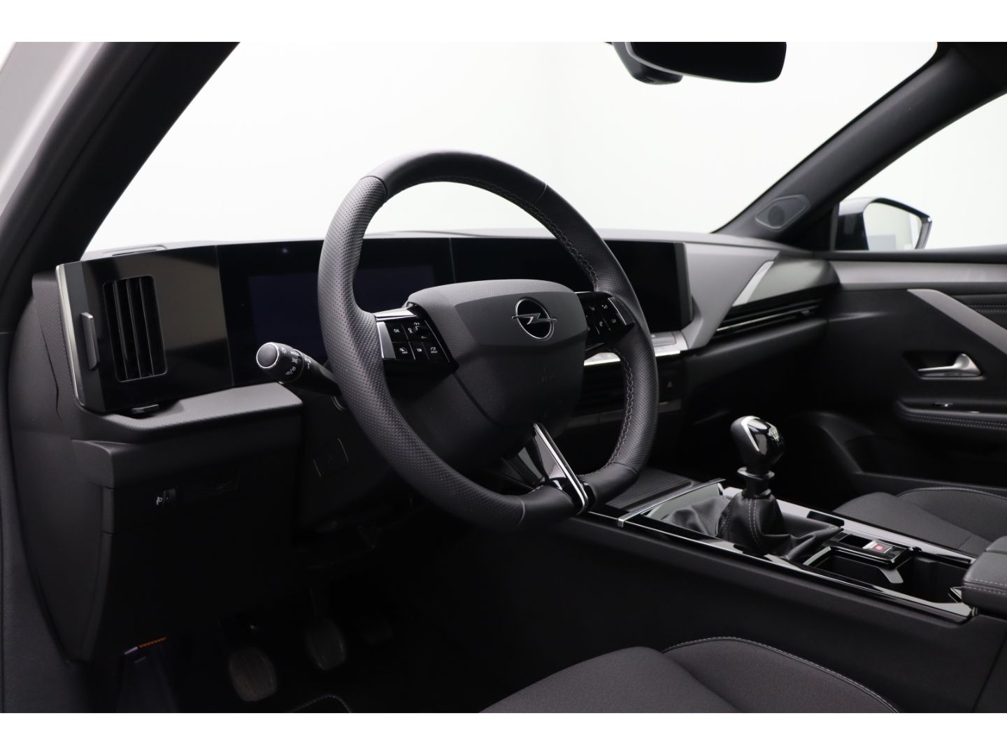 Fahrzeugabbildung Opel Astra L 1.2 Sports Tourer GS LED Kamera Touch