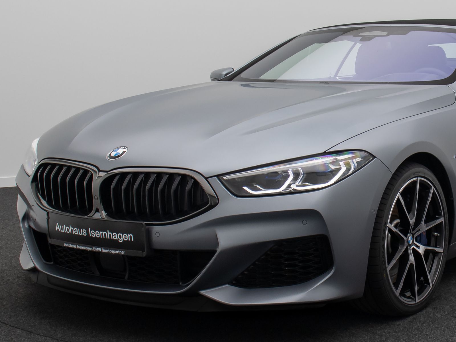 Fahrzeugabbildung BMW M850i xD Cabrio 360°B&W Laser Individual 20"Voll