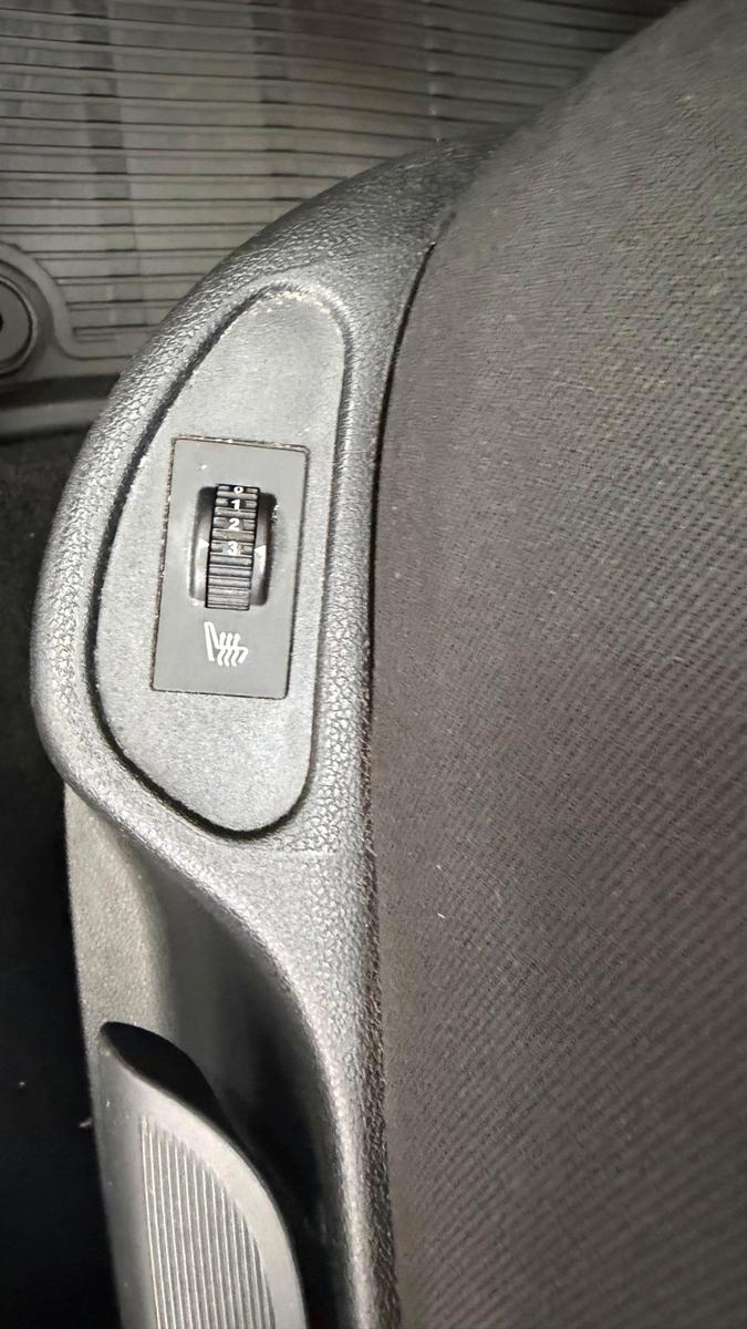 Peugeot 308 2011 — photo 9