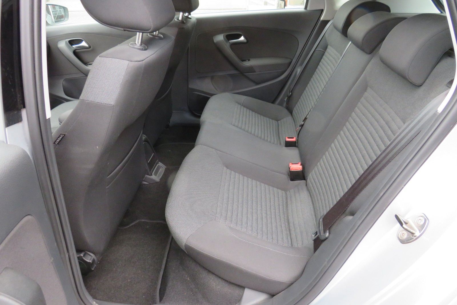 Fahrzeugabbildung Volkswagen Polo V Comfortline KLIMA RADIO SCHECKHEFT
