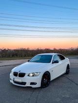 BMW E92 335i DKG M-Paket - BMW 335 aus 2009: Coupe, 335i
