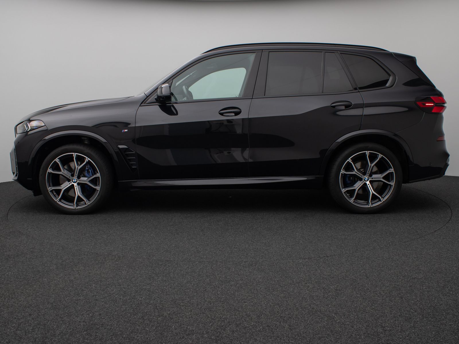 Fahrzeugabbildung BMW X5 xD30d M Sport Pro Panoram 360°HUD DAB H/K AHK