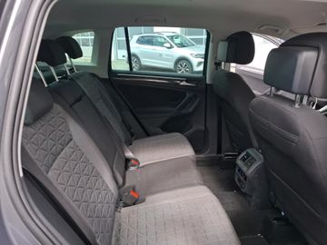 Volkswagen Tiguan - 8