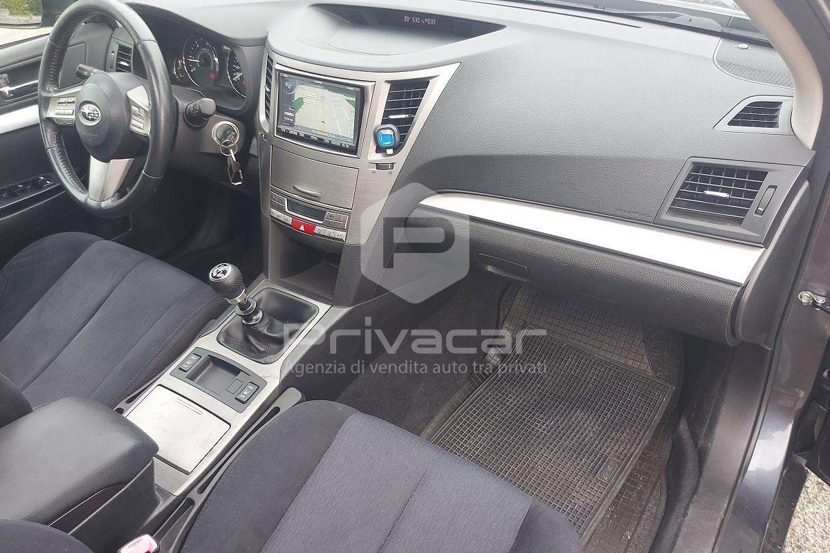 Subaru Outback 2010 — photo 12