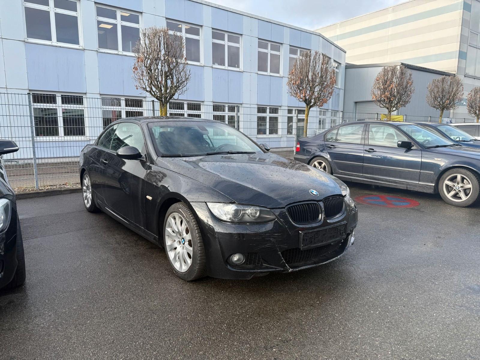 BMW 320i CABRIO/M PAKET/XENON/ALCANTARA