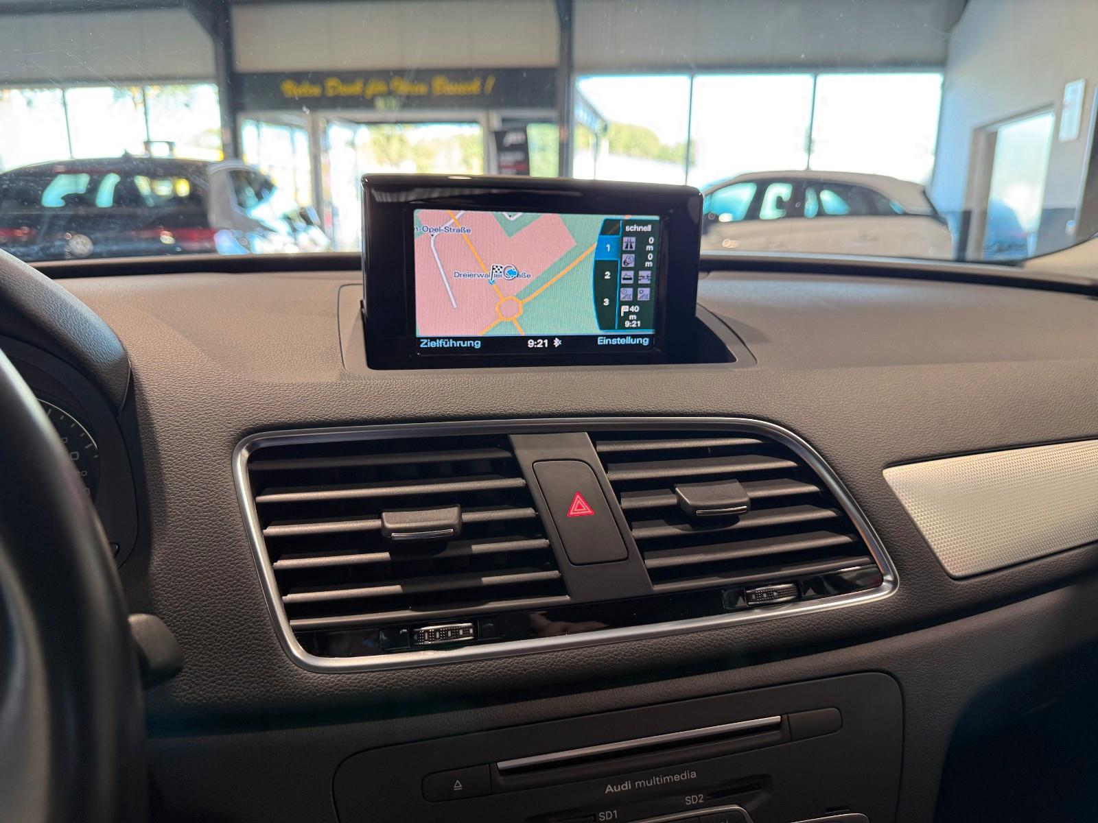 Audi Q3  S Line Sport  LED AHK  Navi