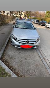 Mercedes-Benz Mercedes GLA 200 CDI 4MATIC Leder Navi Xenon - Mercedes-Benz GLA 200 in München
