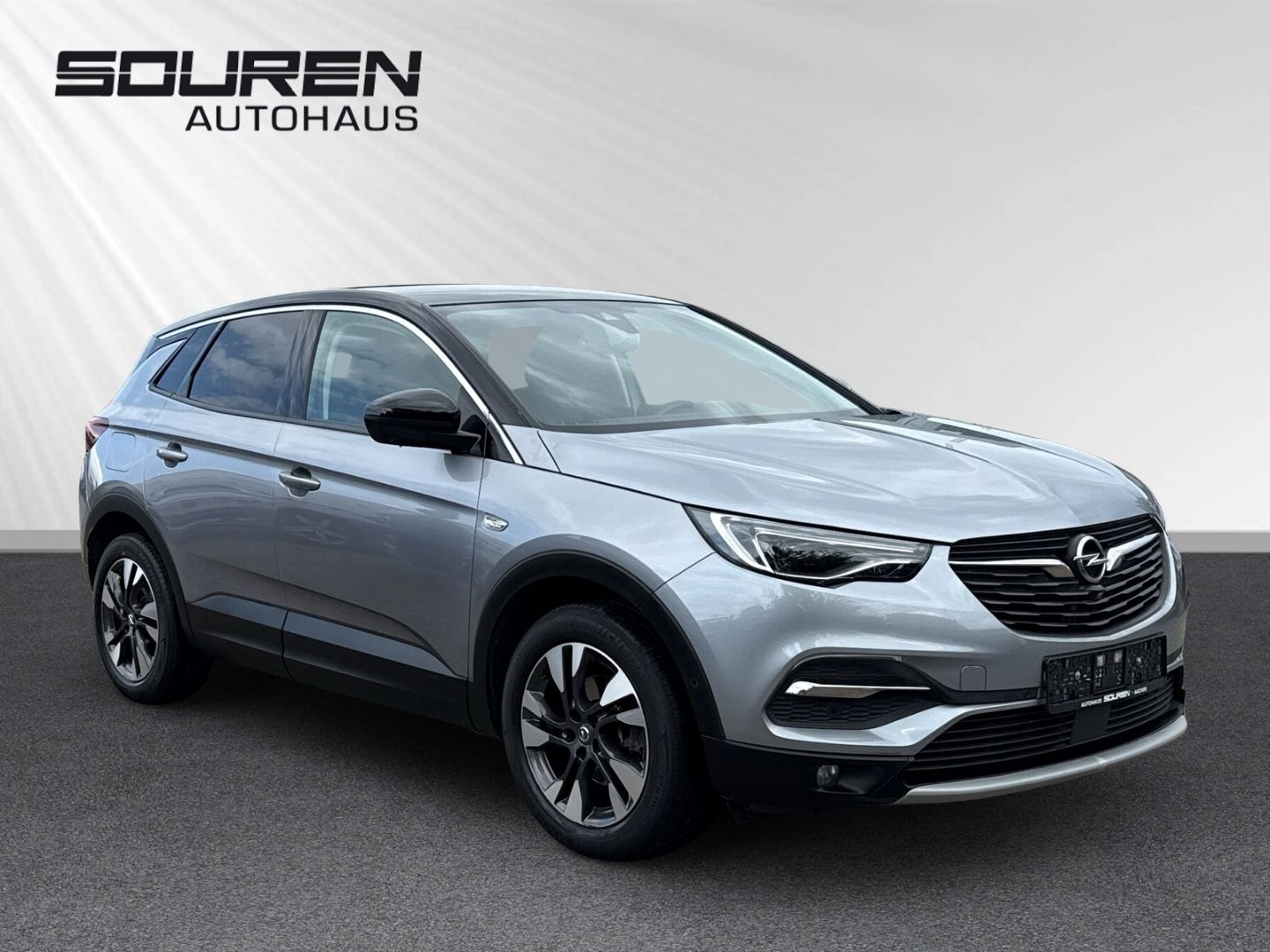 Fahrzeugabbildung Opel Grandland INNOVATION 1.2 Turbo X+ Navi+LED+Dyn.