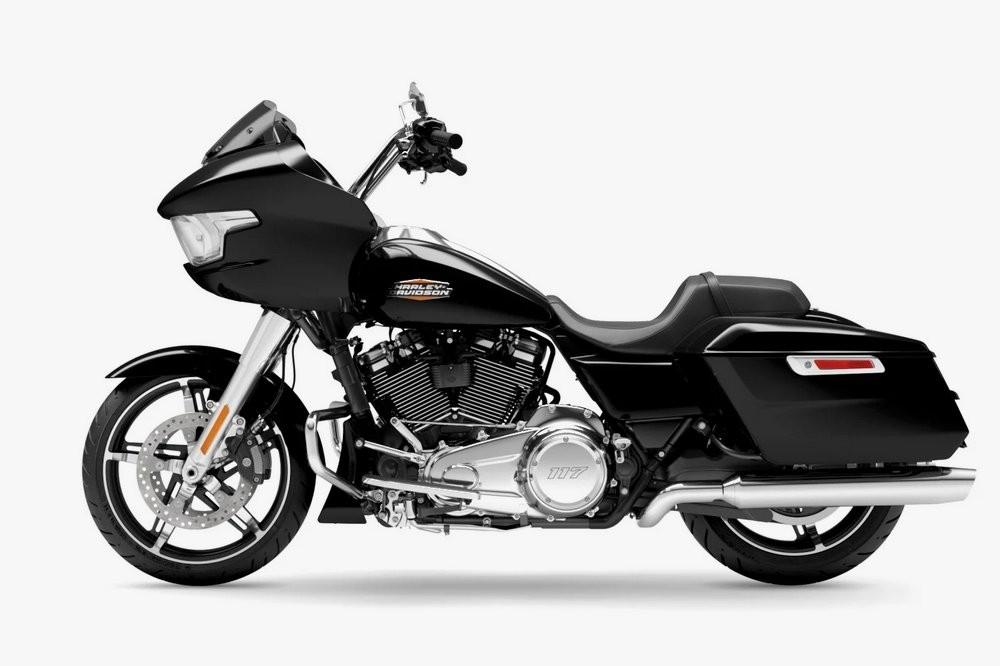 Harley-Davidson FLTRX Road Glide 117 - Vivid Black /CF- 1. Hand!
