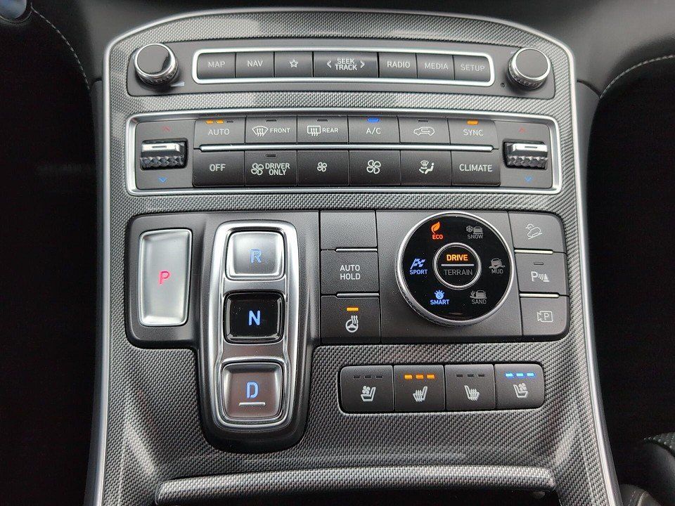 Fahrzeugabbildung Hyundai Santa Fe HEV 1.6T 4WD AT PRIME AHK LEDER+KRELL++