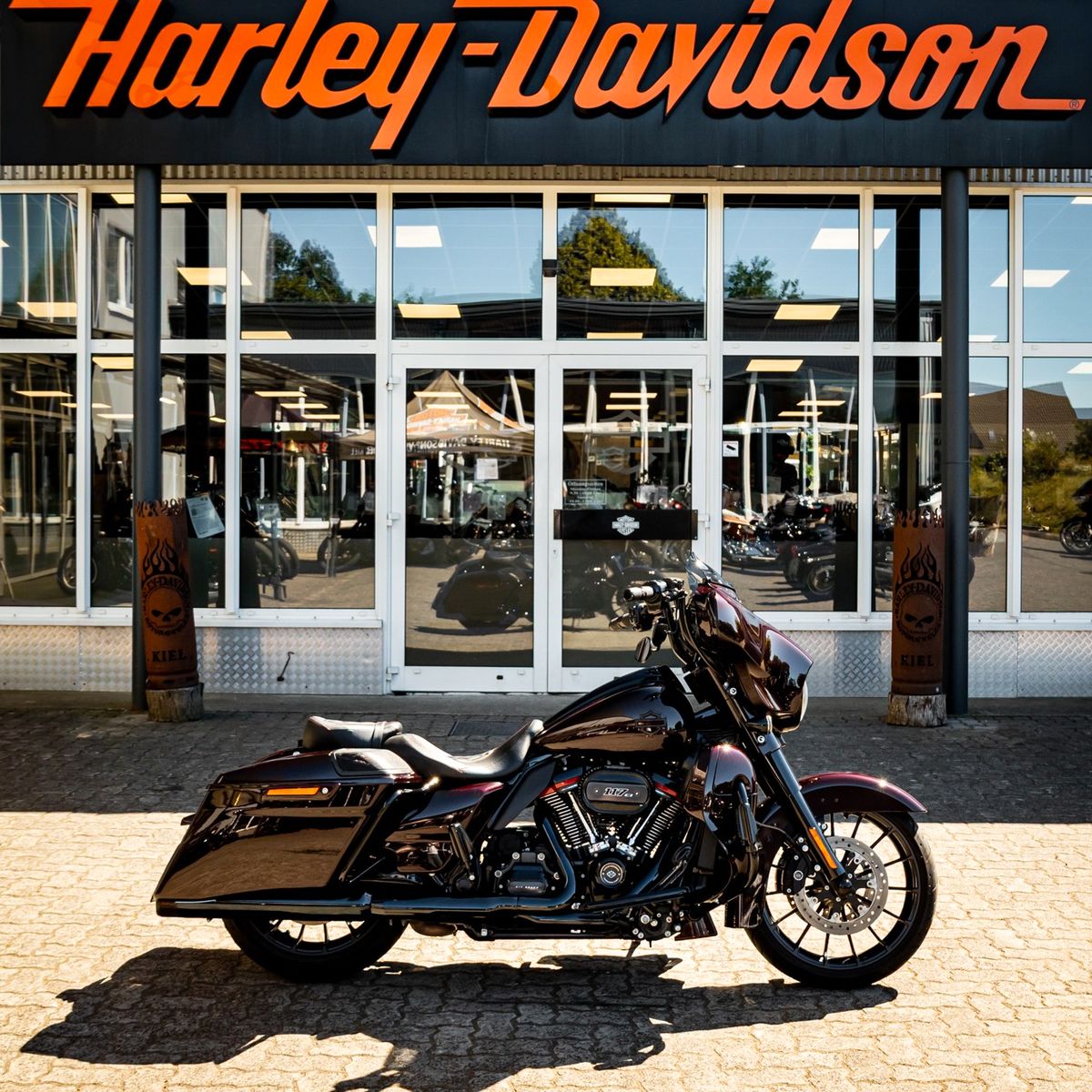 Fahrzeugabbildung Harley-Davidson CVO STREET GLIDE 117 FLHXSE