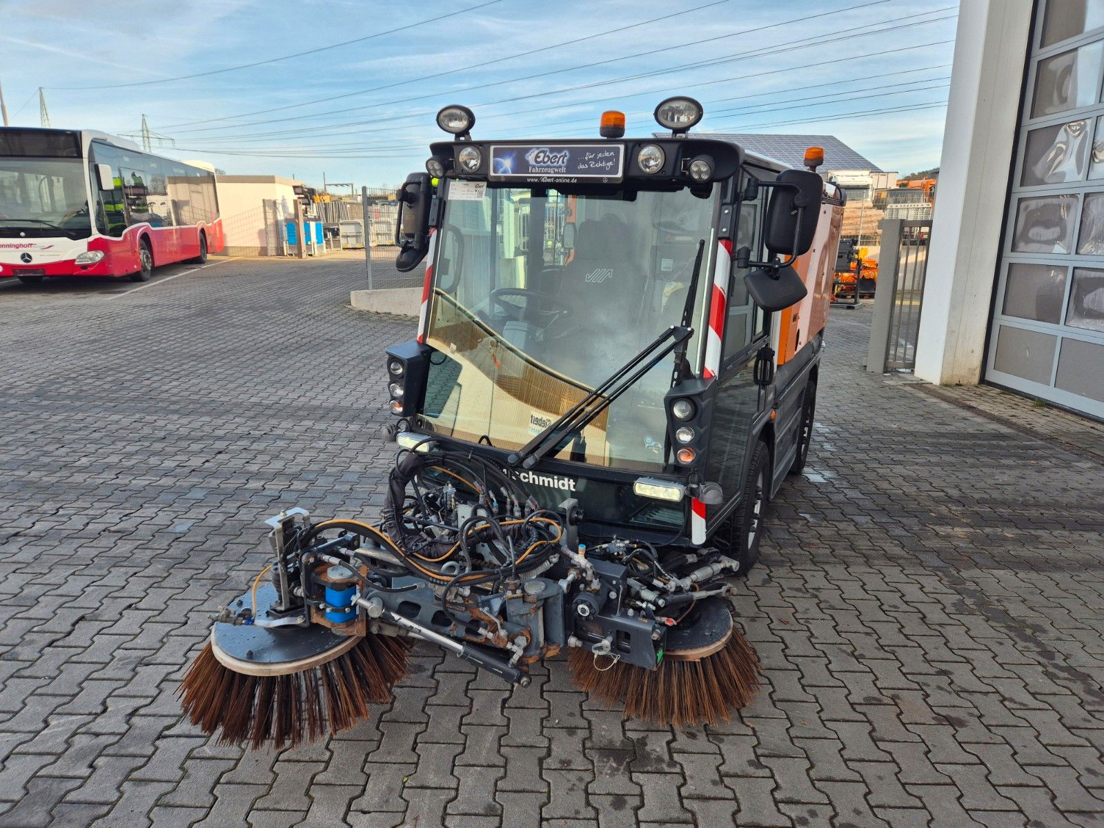 Fahrzeugabbildung Schmidt Swingo Compact 200+ Winterdienst Klima