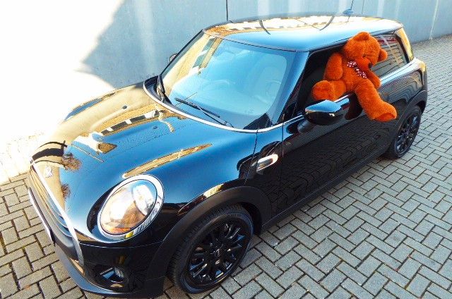 MINI ONE  Scheckheft Sitzheizung Allwetterbereifung