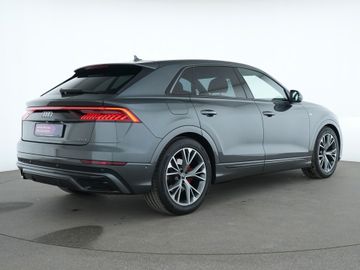Audi Q8 - 6