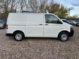 Volkswagen T5 Transporter Kasten-Kombi Kasten 2.0TDI - gebrauchte VW T5 Transporter aus dem Jahr 2011