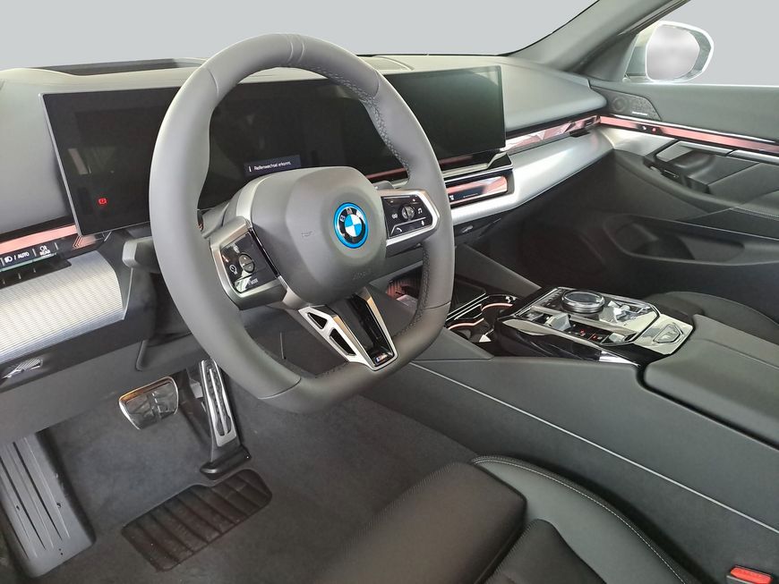 BMW i5 eDrive40 250 kW, 4-türig (Strom) foto 10
