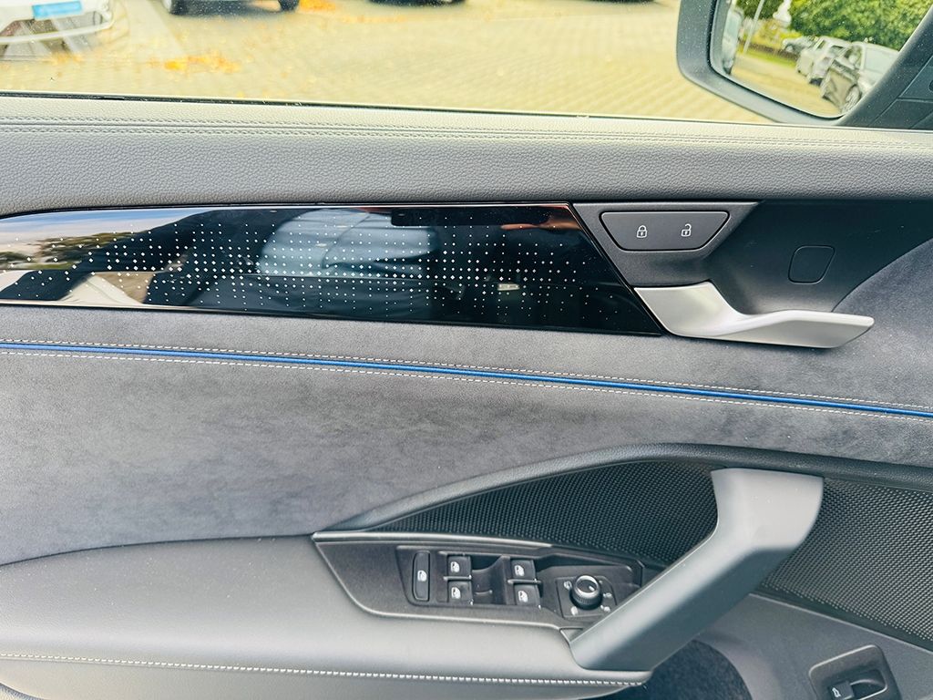 Tayron 2.0 TDI DSG 4MOTION R-LINE *AHK*H&K*