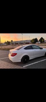 Mercedes-Benz 250 - Mercedes-Benz 250: Coupe