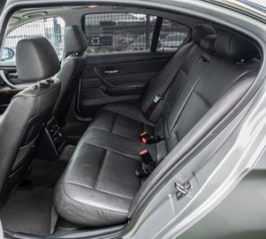 Fahrzeugabbildung BMW Lim. 330d xDrive  |LEDER|PDC|XENON|SHZ|