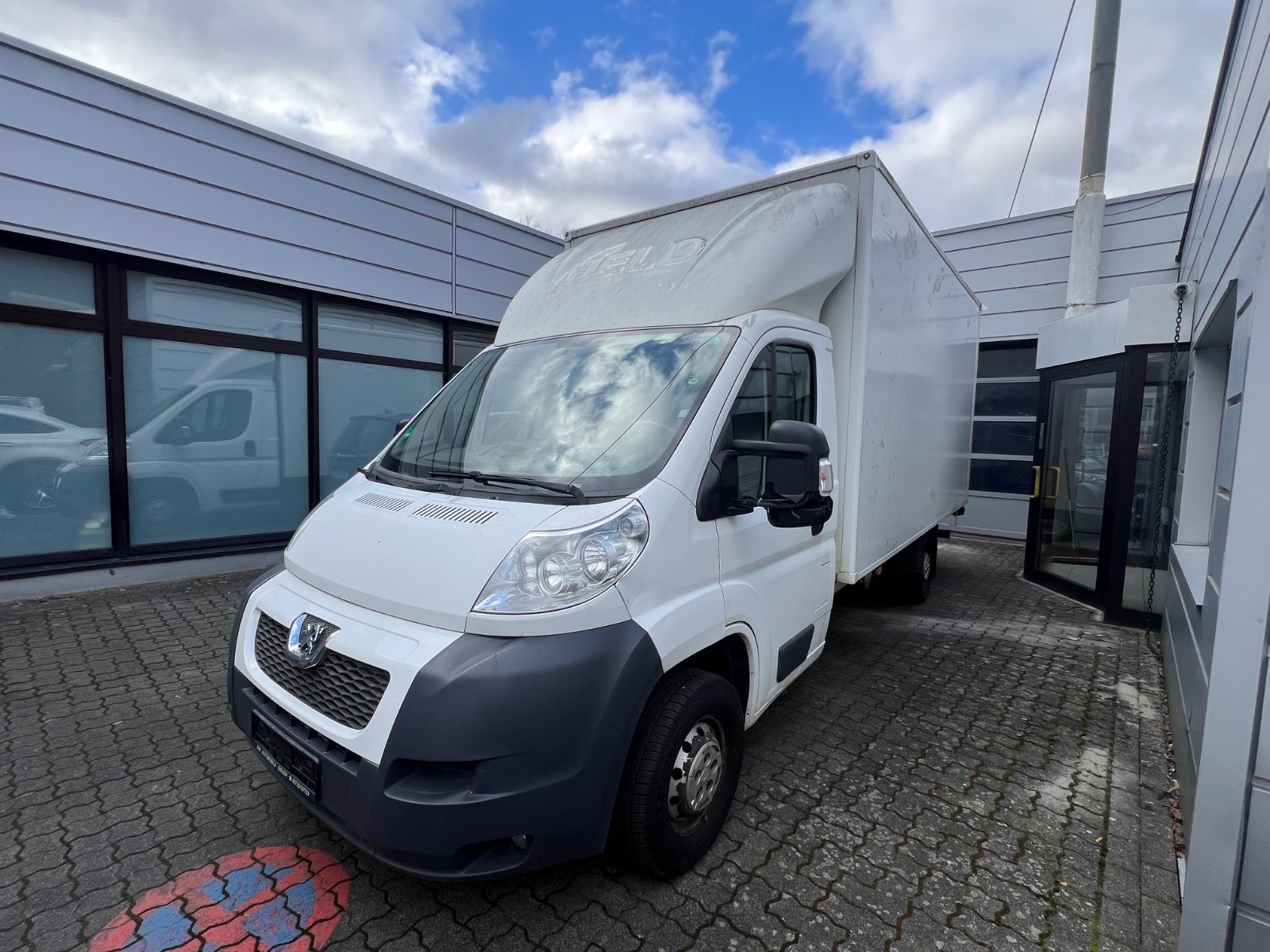 Fahrzeugabbildung Peugeot Boxer HDi Koffer * ARBEITS-BÜHNE*
