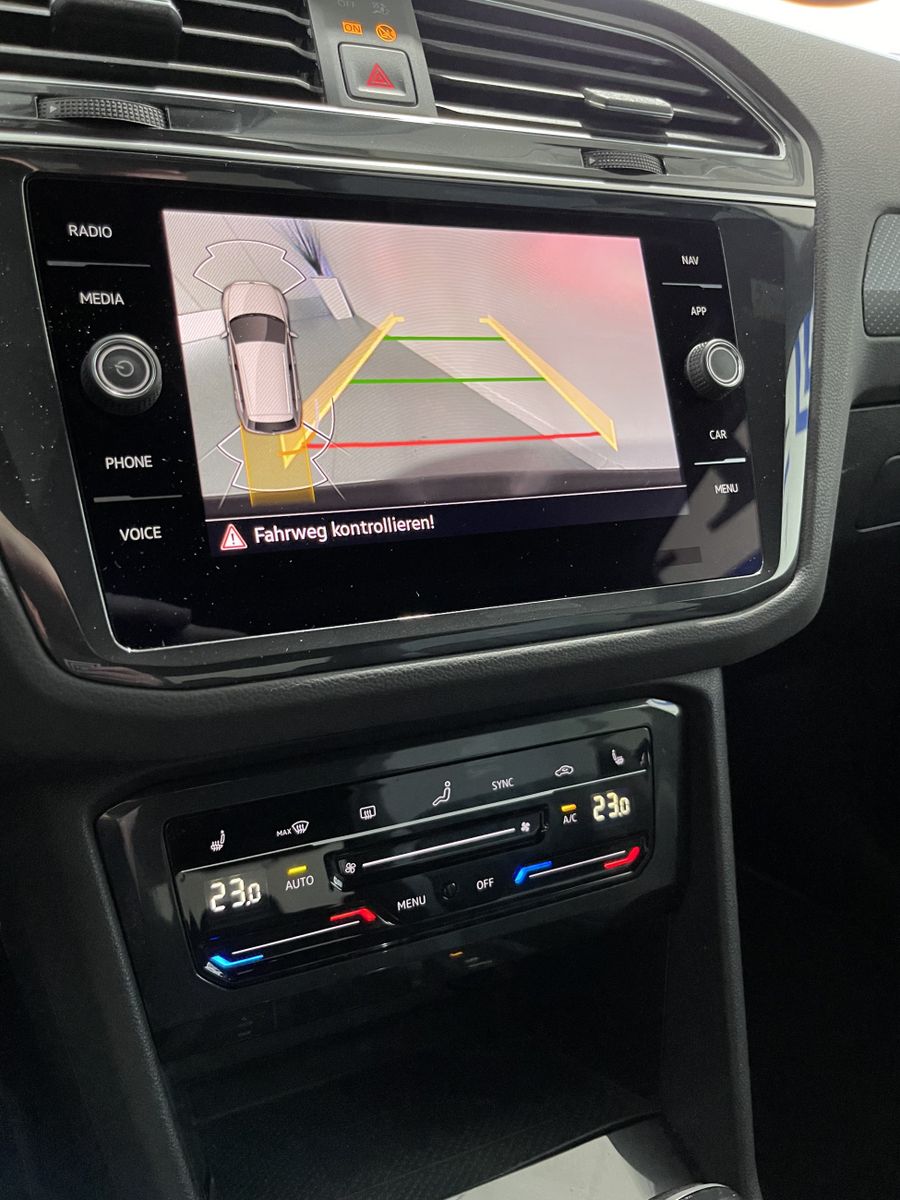 Fahrzeugabbildung Volkswagen Tiguan R-Line 2.0 TDI*4Motion*AHK*Cam*Q.DRIVE*